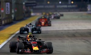 Pirelli se plantea cambios tras un nuevo fiasco en Singapur