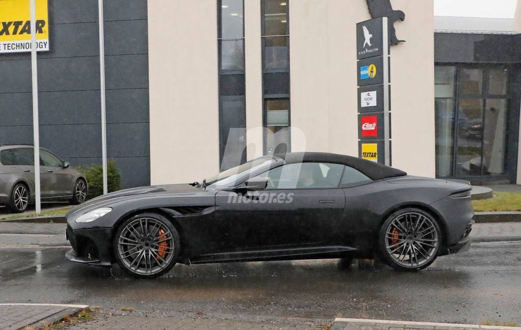 aston-martin-dbs-superleggera-volante-ca