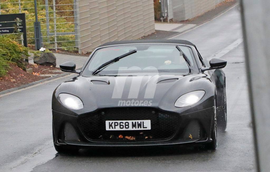 aston-martin-dbs-superleggera-volante-ca