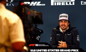 Alonso rinde tributo a Hamilton y le incluye en su Top 5 de campeones de F1
