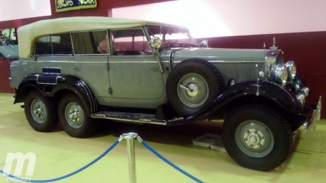 Coches clásicos de la Sala Histórica de la Guardia Real Coches clásicos de la Sala Histórica de la Guardia Real