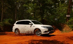 Mitsubishi Outlander PHEV 2019: El 'cero emisiones' más vendido se renueva