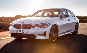 BMW desvela el nuevo 330e iPerformance 2019 con más autonomía eléctrica