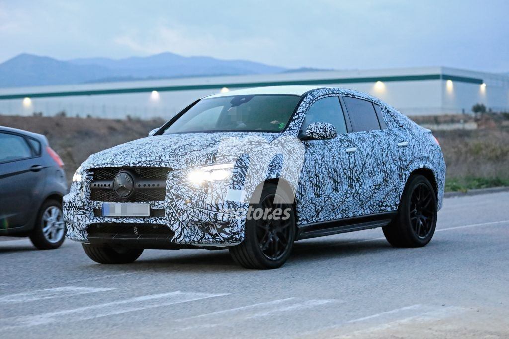 mercedes-amg-gle-53-coupe-201852459_2.jp