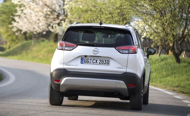 Opel Crossland X - posterior Opel Crossland X - posterior