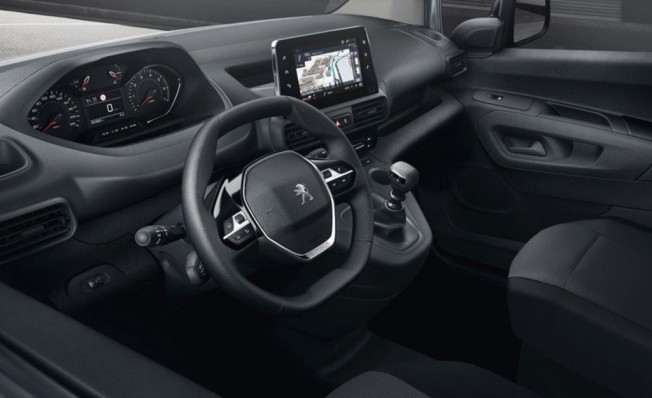 Peugeot Partner 2019 - interior Peugeot Partner 2019 - interior
