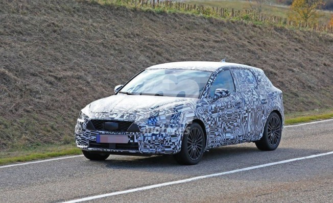 SEAT León 2020 - foto espía SEAT León 2020 - foto espía
