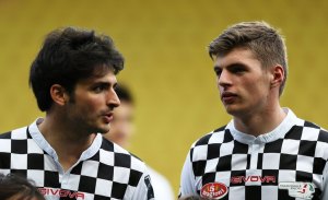 Sainz aclara su relación con Verstappen: "Todos piensan que nos odiamos"