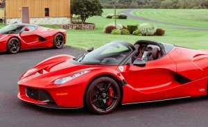 Ferrari LaFerrari coupé y LaFerrari Aperta a subasta simultáneamente