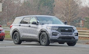 El nuevo Ford Explorer Hybrid Interceptor policial se deja ver en Detroit