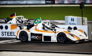 La Race of Champions 'ficha' a Castroneves y Di Grassi
