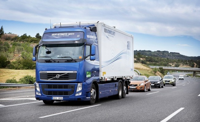 Control de crucero adaptativo y mantenimiento de carril Control de crucero adaptativo y mantenimiento de carril
