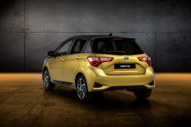Toyota Yaris Y20 - posterior Toyota Yaris Y20 - posterior