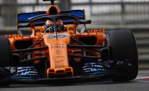 Sainz, el McLaren MCL33 y los consejos de Alonso durante el test de Abu Dhabi