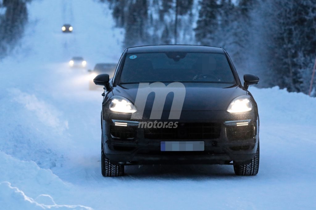 porsche-cayenne-coupe-turbo-fotos-espia-