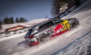El nuevo Audi e-tron, primer eléctrico en superar la subida al Streif