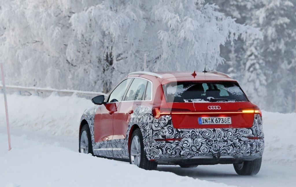 audi-e-tron-quattro-201954874_10.jpg