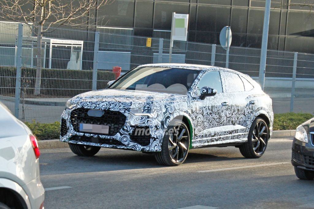 audi-rs-q4-fotos-espia-201954744_10.jpg
