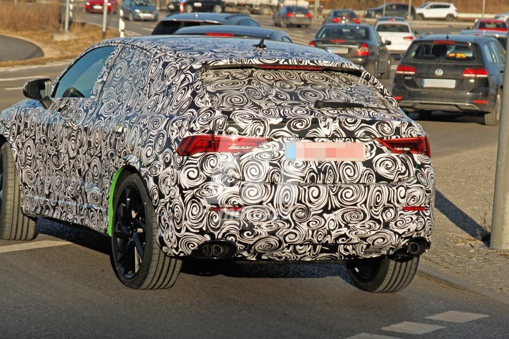 audi-rs-q4-fotos-espia-201954744_12.jpg