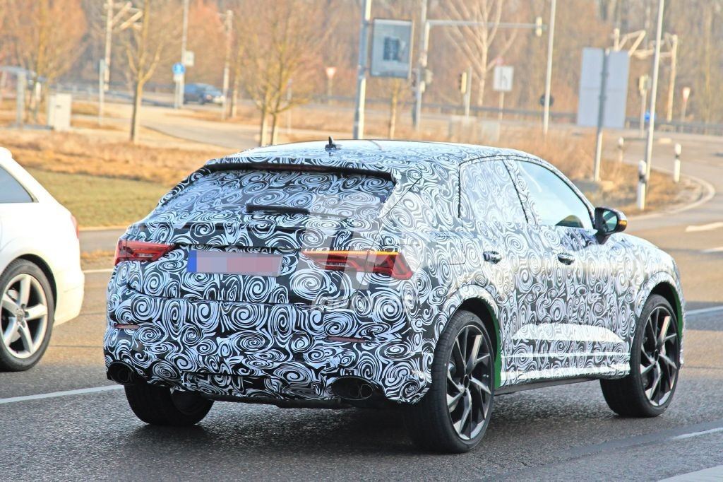audi-rs-q4-fotos-espia-201954744_6.jpg