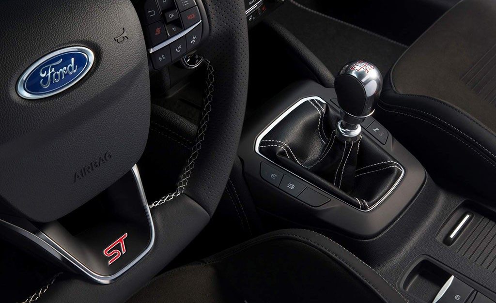 ford-focus-st-2019-201954667_11.jpg
