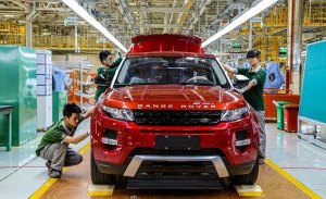 Jaguar Land Rover busca inversores para paliar sus problemas financieros