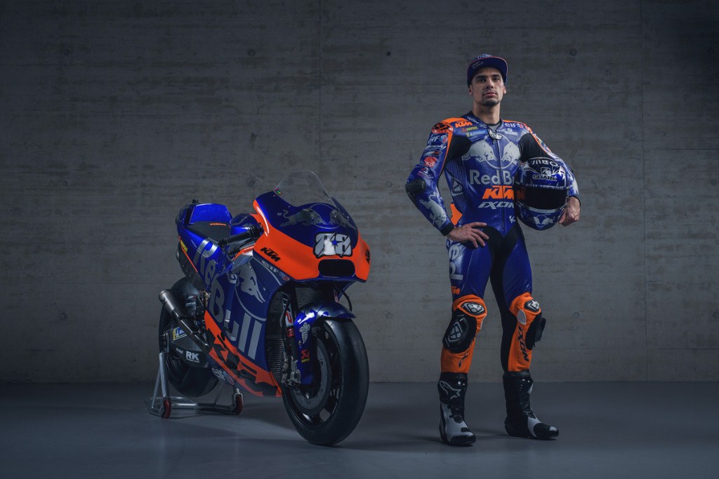 ktm-racing-tech-3-presentan-equipos-motogp-2019-201954481_2.jpg