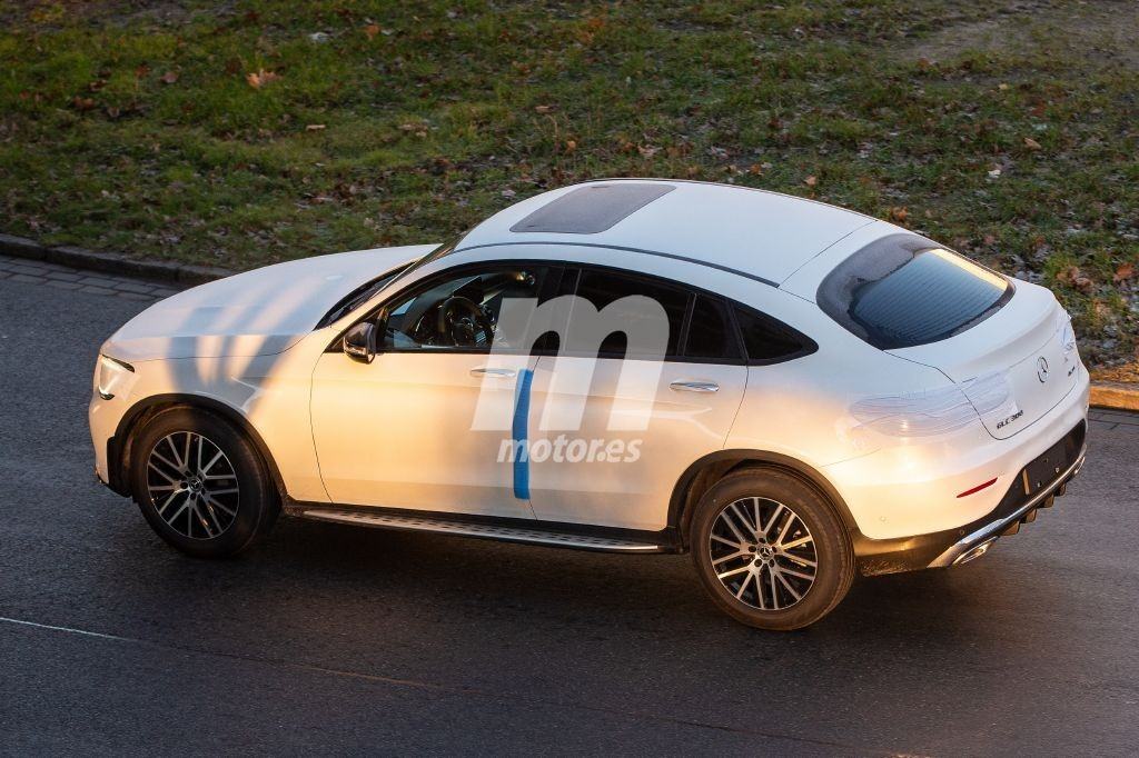 mercedes-glc-coupe-201954677_12.jpg