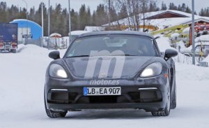 Porsche prueba una nueva versión del 718 Boxster equipada con un motor de seis cilindros
