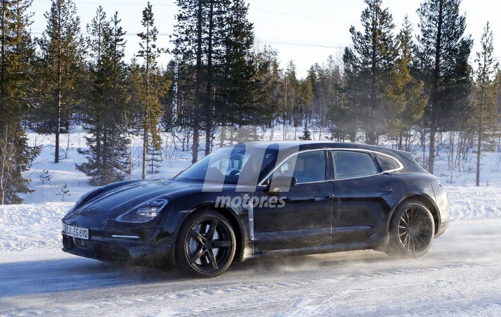 porsche-taycan-cross-turismo-201954755_4
