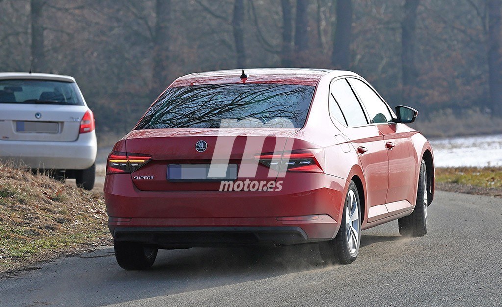 skoda-superb-2020-fotos-pruebas-desarrol