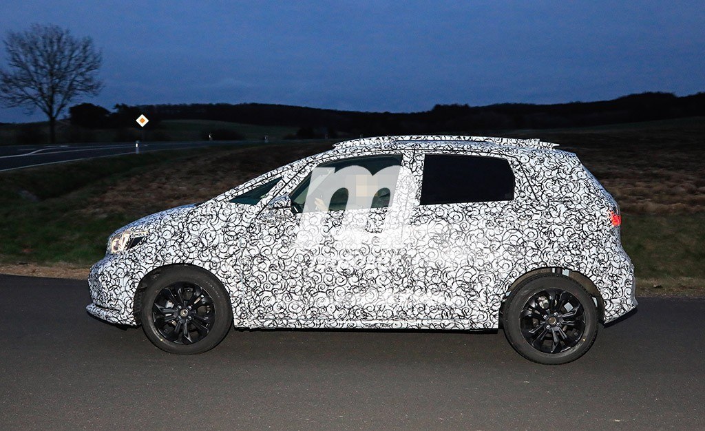 honda-jazz-crosstar-fotos-espia-20195592