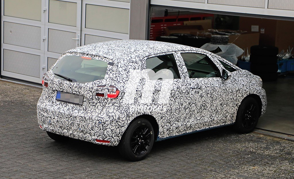 honda-jazz-crosstar-fotos-espia-20195592