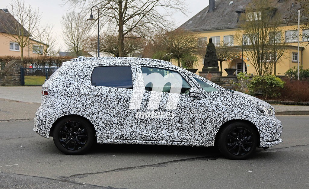 honda-jazz-crosstar-fotos-espia-20195592