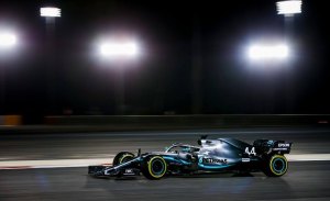 Hamilton se encuentra con la victoria en Bahréin gracias a la rotura de Leclerc