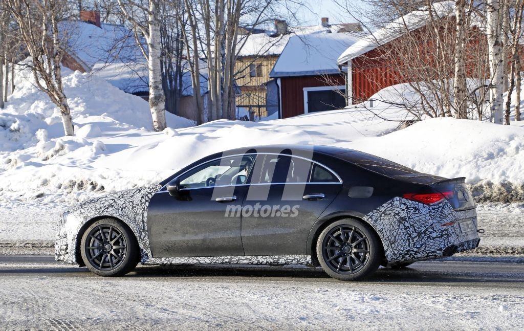 mercedes-amg-cla-45-201955728_6.jpg