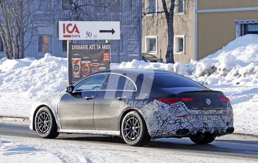 mercedes-amg-cla-45-201955728_8.jpg