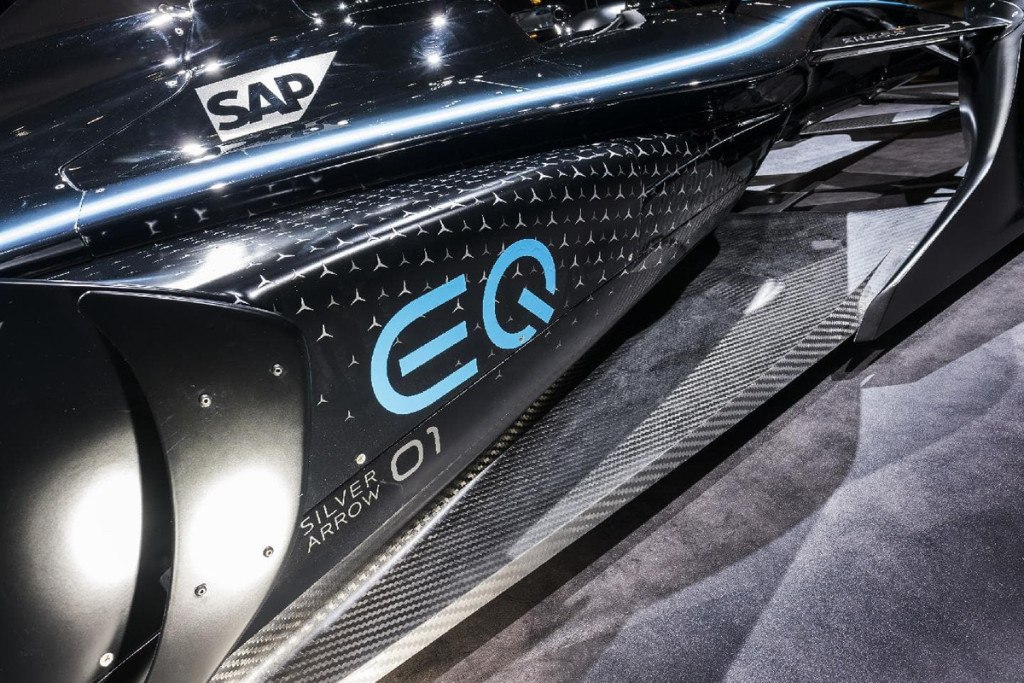 mercedes-eq-silver-arrow-01-formula-e-marca-estrella-201955147_5.jpg