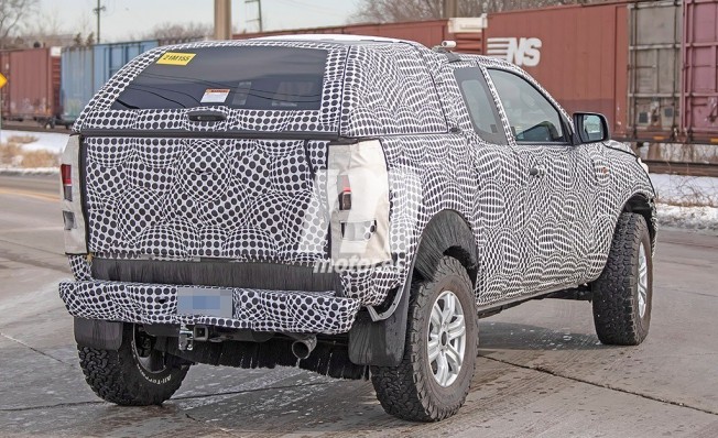 Ford Bronco 2020 - foto espía posterior Ford Bronco 2020 - foto espía posterior