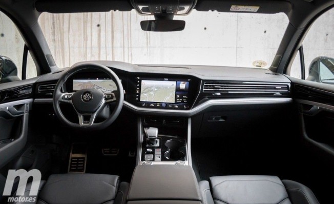 Volkswagen Touareg - interior Volkswagen Touareg - interior