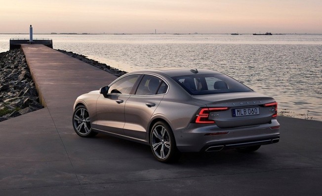 Volvo S60 2019 - posterior Volvo S60 2019 - posterior