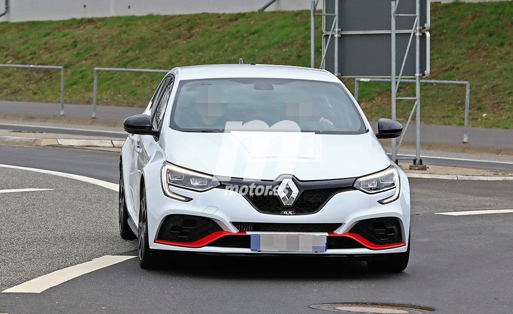 renault-megane-rs-trophy-r-2020-fotos-es