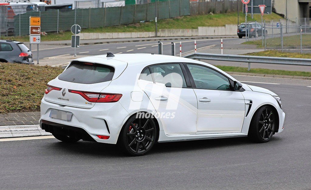 renault-megane-rs-trophy-r-2020-fotos-es