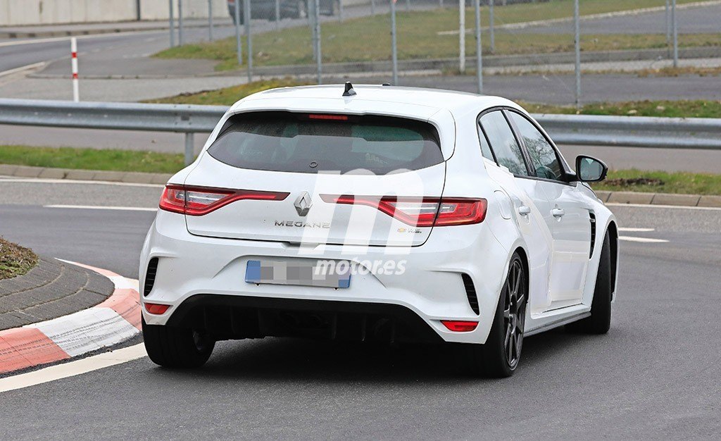 renault-megane-rs-trophy-r-2020-fotos-es