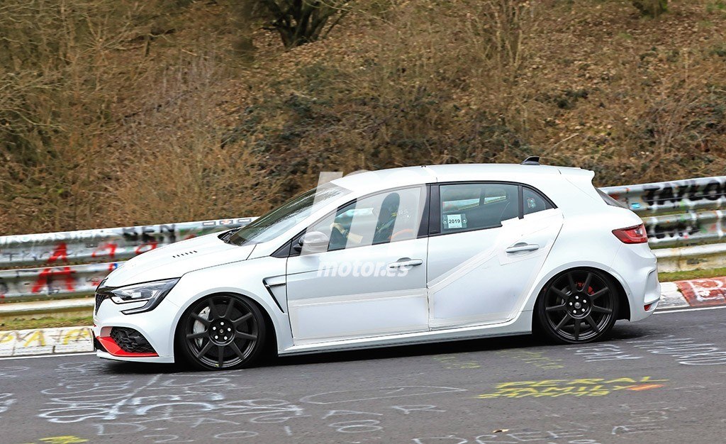renault-megane-rs-trophy-r-2020-fotos-es