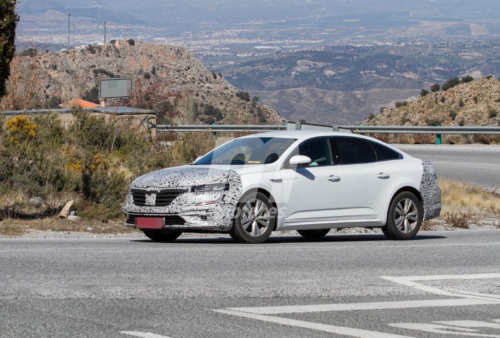 renault-talisman-facelift-fotos-espia-20