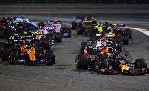 Sainz y Verstappen explican su accidente: "Con estos coches vamos a ciegas"