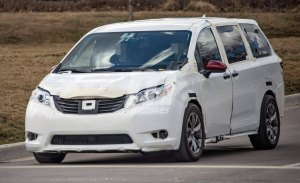 El nuevo Toyota Sienna 2021 cazado durante sus primeras pruebas