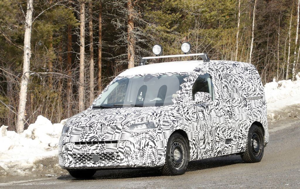 volkswagen-caddy-2020-fotos-espia-201956
