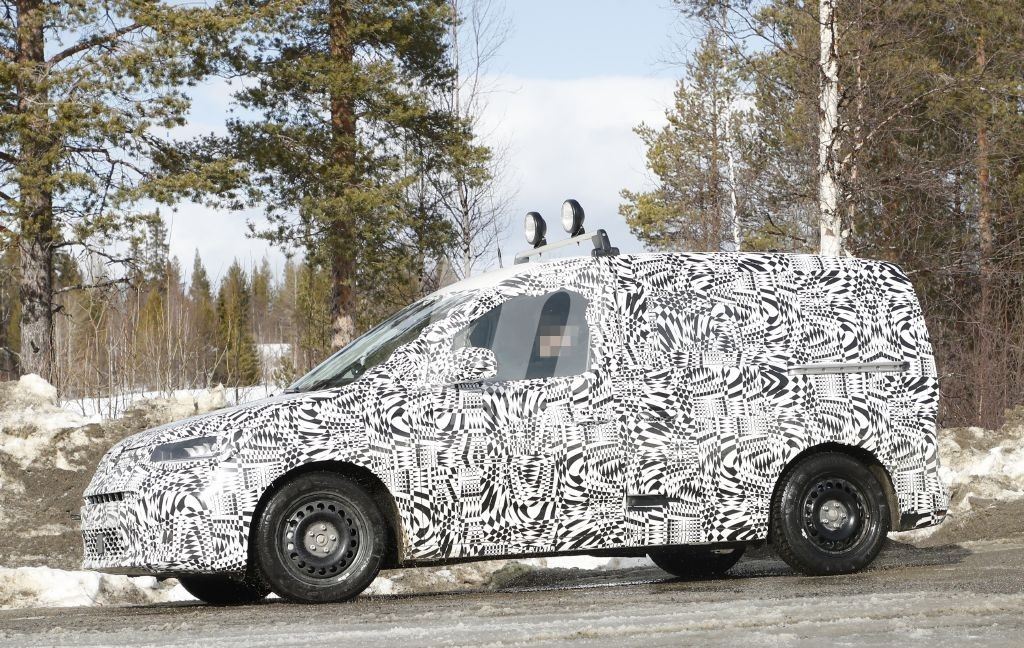 volkswagen-caddy-2020-fotos-espia-201956